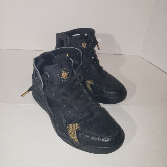 Nike Other - Men's Air Flight Huarache Trash Talk